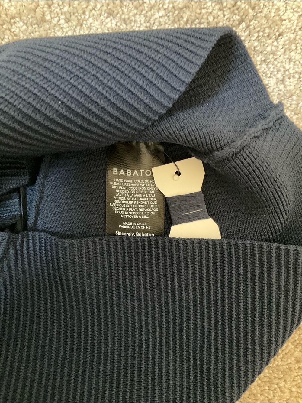 Babaton Sculpt Knit Cross Crop Top Navy Ribbed NWT Size S - Picture 5 of 7